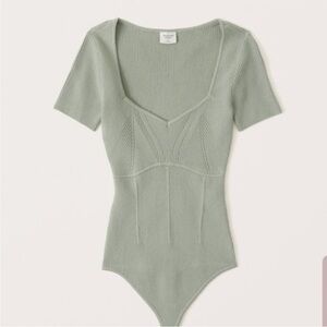 Abercrombie Sweetheart Corset Short Sleeve Knit Bodysuit in Sage Green Medium